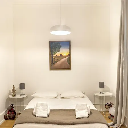 Grand By Homing